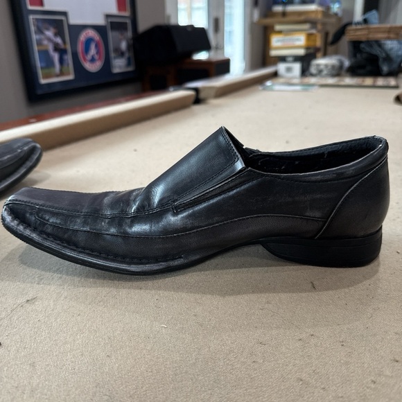 Rock & Republic Black Leather Slip-On Loafers - Picture 6 of 7